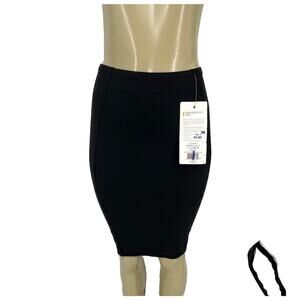 NEW Lucy XS Women High Expectation Skirt Black Pencil Pull On 29-16